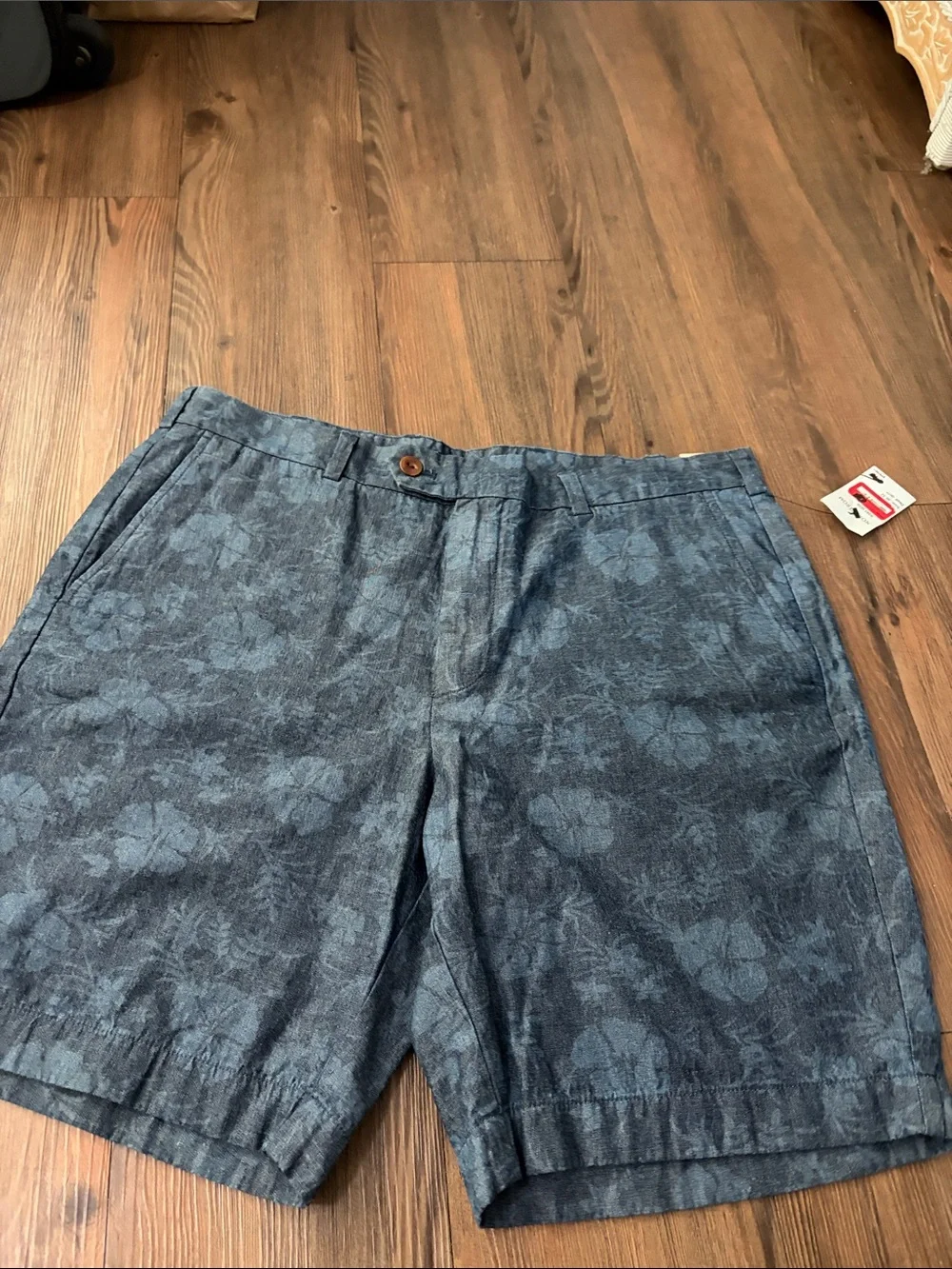 BROOKS BROTHERS Red Fleece  Blue Floral Flat-Front Men's Shorts,Sz.W38/32!NWT